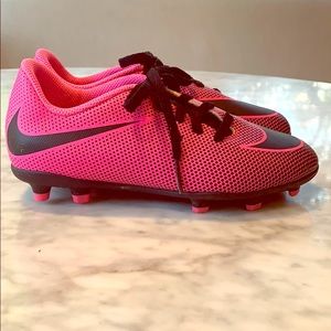 Soccer cleats, Nike, girls size 13